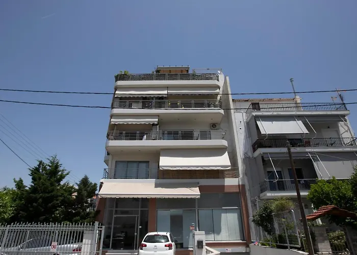 Sunny & Cosy Apt With Balcony In Peristeri!